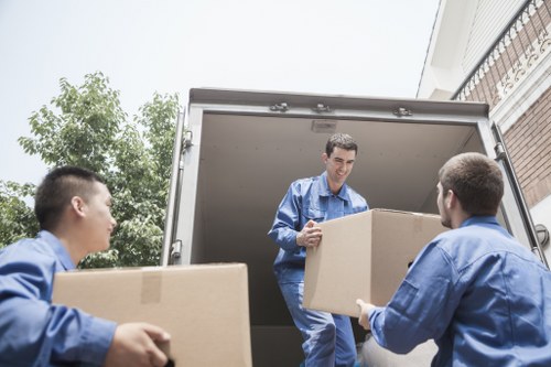 Removal van pricing explained for a Lambeth home move