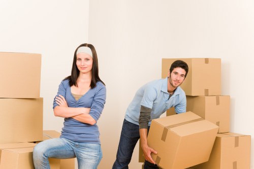 Safe loading and unloading for a local Lambeth moving job